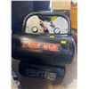Image 1 : Motomaster Air Compressor 2.5Gallon