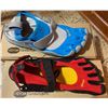 Image 2 : Water Shoes Size 10 Water Ski Ropes