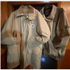 Image 1 : Mens Winter Parkas Size Large One Needs Zipper Repair