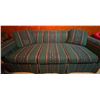 Image 1 : Green Fabric Couch Nice Condition