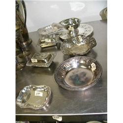 Lot of pewter serving dishes (172)