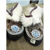 Image 4 : Lot of 2: Eskimo mukluks, old and worn (178)