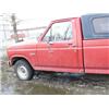 Image 1 : 1982 red Ford F250, nice interior, canopy shell, 5.8 L engine, auto transmission, needs wax job VIN 