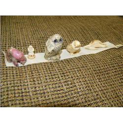 Lot of 5: Ivory and stone pieces (178)