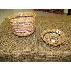 Lot of 2 baskets: one faded (178)