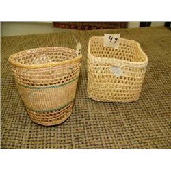 Lot of 2 baskets, very intricately woven (178)