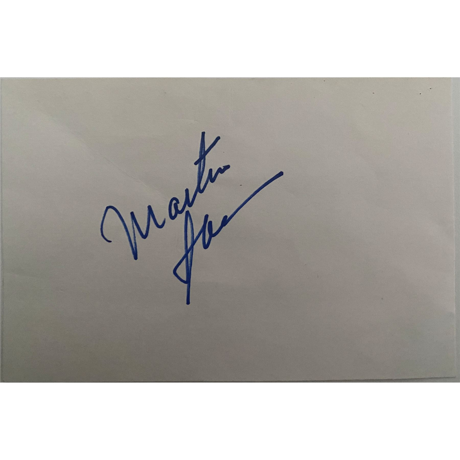 Martin Sheen original signature. GFA Authenticated