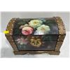 Image 1 : Hand-Painted Decorative Wooden Chest (12wx8hx7.5d)