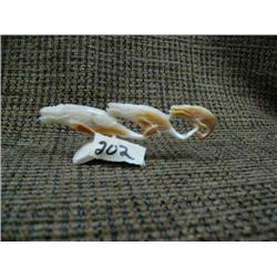 Ivory whales on ivory base by P. Waghiyi (33)