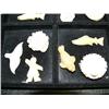Image 2 : Huge lot of ivory, bone and antler small carvings (33)