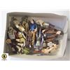 Image 1 : 12 VINTAGE STAR WARS ACTION FIGURE COLLECTION
