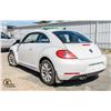 Image 7 : 2015 VOLKSWAGEN BEETLE TDI