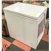 Image 1 : FRIGIDAIRE WHITE CHEST FREEZER - 7 CUBIC