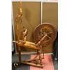 Image 1 : ANTIQUE SPINNING WHEEL