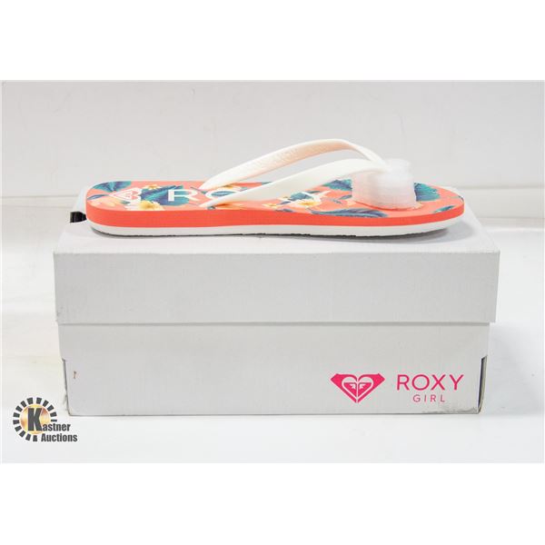 NEW ROXY SANDALS SIZE 5