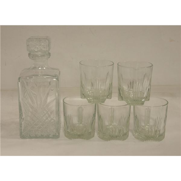 DECANTER & 5 GLASSES