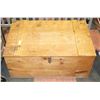 Image 1 : WOOD CHEST 16"X23"X36"