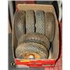 Image 1 : 6 RUBBER WHEELS WITH RIMS