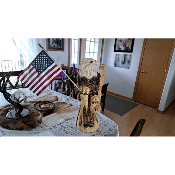 Dahl Chainsaw Art - Eagle with American Flag