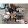 Image 2 : PALLET LOT: Electric Fencing & Barbed Wire Fencing Items (SEE PICS!)