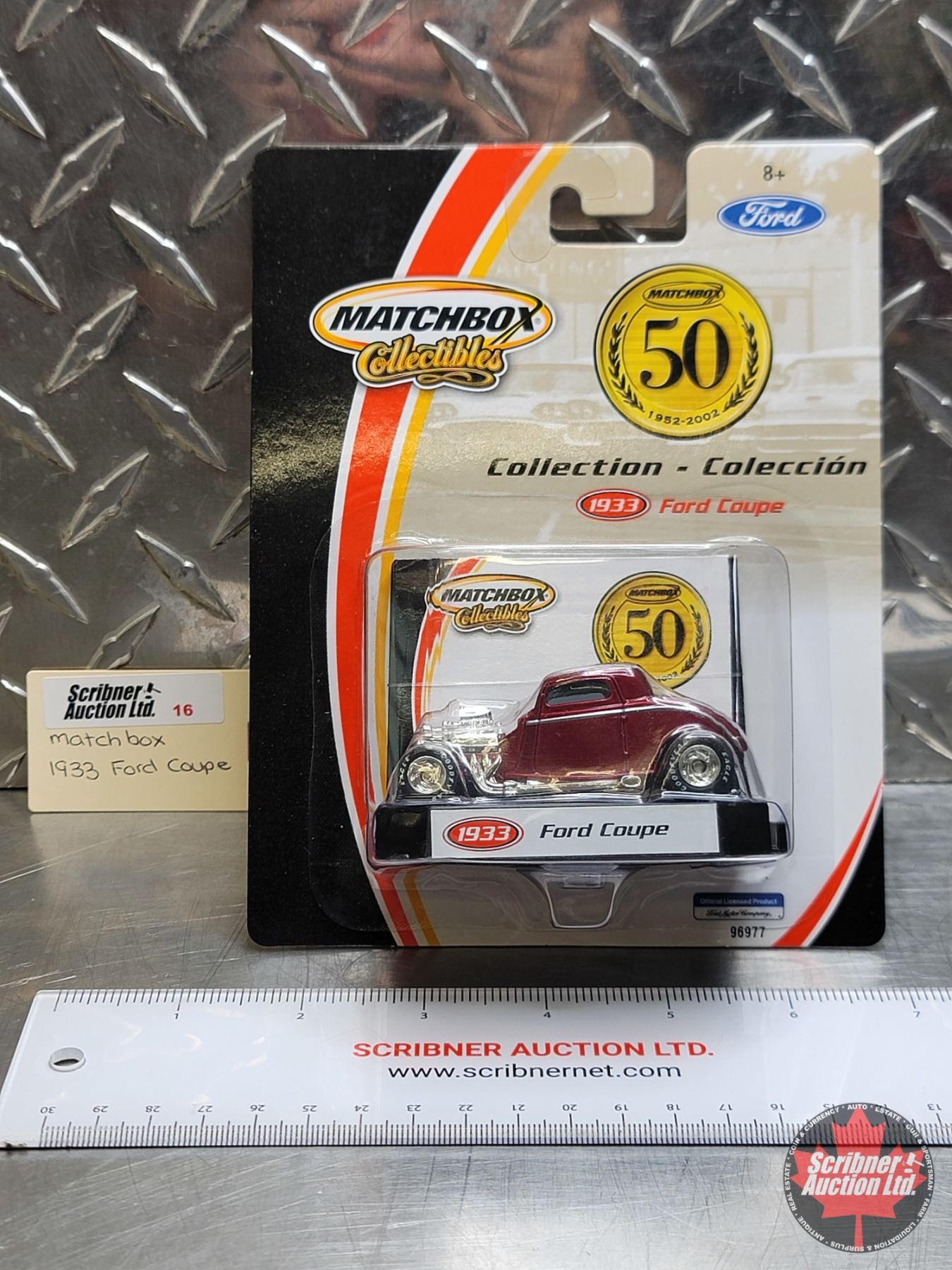 Matchbox 1933 Ford Coupe – Marineblau – Maßstab 1:64 – Klassisches Modellauto Für Sammler Matchbox 1933 Ford Coupe – Marineblau – Maßstab 1:64 – Klassisches Modellauto Für Sammler