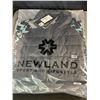 Image 2 : Lot of 1 Newland Sport & Lifestyle Women's Full-Zip Performance Ski Sweater - NEW - Size X-Small