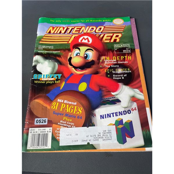 Lot of 1 Official Nintendo Power Magazine - Mario Front Cover - Collectible Item