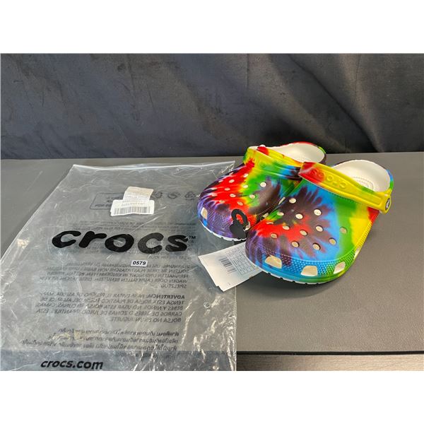 Lot of 1 Pair of Authentic Crocs Shoes - Rainbow/Tie Dye - Unisex Size 9 Womens/Mens 7 - NEW