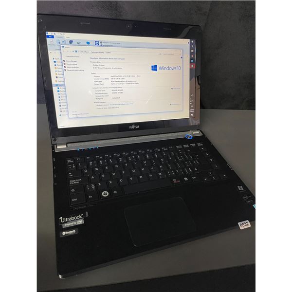 Lot of 1 Fujitsu Laptop - intel i5 4GB Ram - Needs Charger - Used - Works