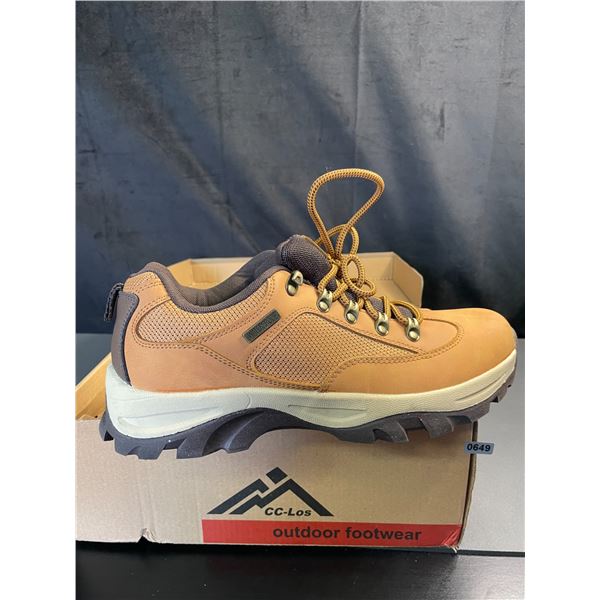 Lot of 1 Pair of CC-Los Winter Boots - Size 42 - New