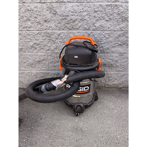 Lot of 1 Rigid Shop Vacuum - Used