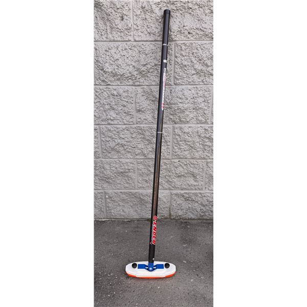 Lot of 1 8-Ender Carbon Fiber Curling Broom - Used