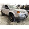 Image 8 : A12A --  2004 SATURN VUE V6 AWD SILVER 242232 KMS