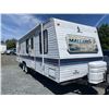 Image 2 : 0B --  1998 MALLARD 32 FOOT TRAVEL TRAILER WHITE  "NO RESERVE'
