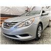 Image 2 : E3 --  2012 HYUNDAI SONATA GL SILVER 126261 KMS