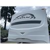 Image 8 : 0F --  2009 QUANTAM BY FLEETWOOD 5TH WHEEL 38FT WHITE/BURGUNDY
