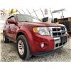 Image 8 : C1 --  2011 FORD ESCAPE RED 216013 KMS