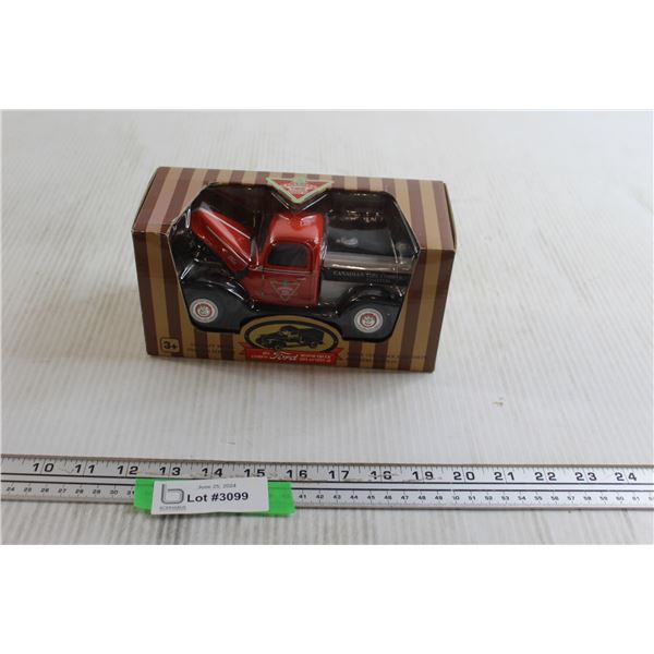Canadian Tire Ford 1940s Motor Truck Die Cast