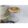 Image 6 : (7) Tin Containers - Glass Lidded Jar/Cannister