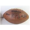 Image 2 : Spalding Basket Ball - Wilson Football