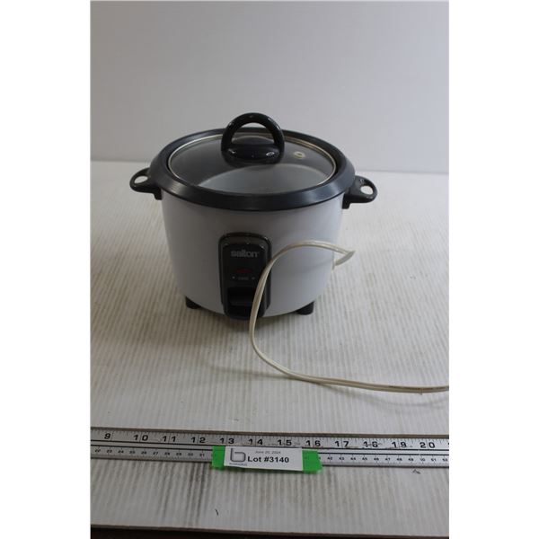 Salton Automatic Rice Cooker - Consignor Says, "Works, no issues"