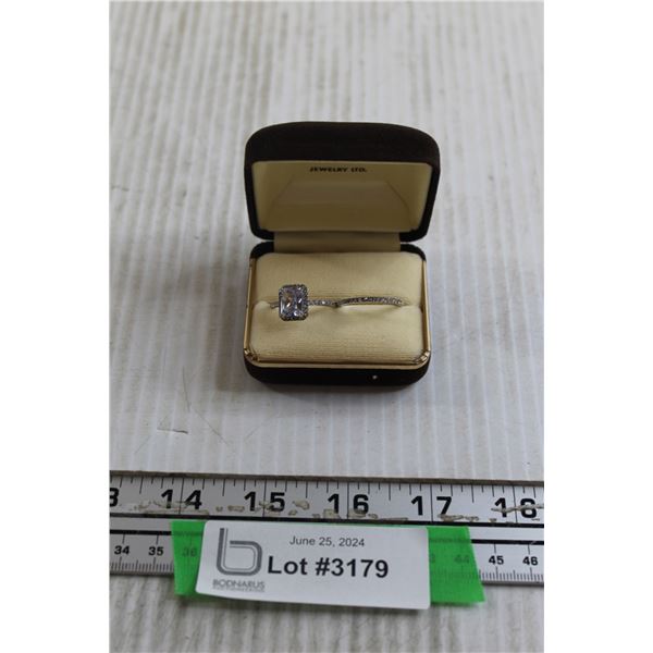 Luxury Princess 2.8 CT Natural White Sapphire Ring and Band - 925 Silver, Size 8, New