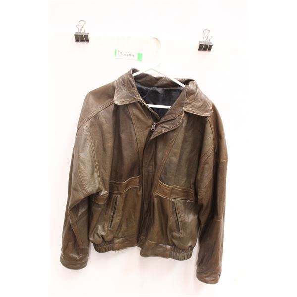 *Men's Leather Jacket - L