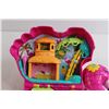 Image 4 : Polly Pocket Flamingo Playset, (2) Polly Pocket Cutants