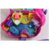 Image 5 : Polly Pocket Flamingo Playset, (2) Polly Pocket Cutants
