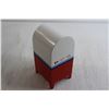 Image 3 : Canada Post Mailbox Piggybank with Keys