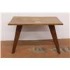 Image 5 : *Wooden End Table (26"w x16"d x 16 1/2H - has burns on top)