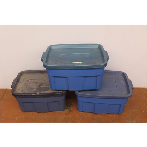 *(3) Rubbermaid Totes w/5 Lids