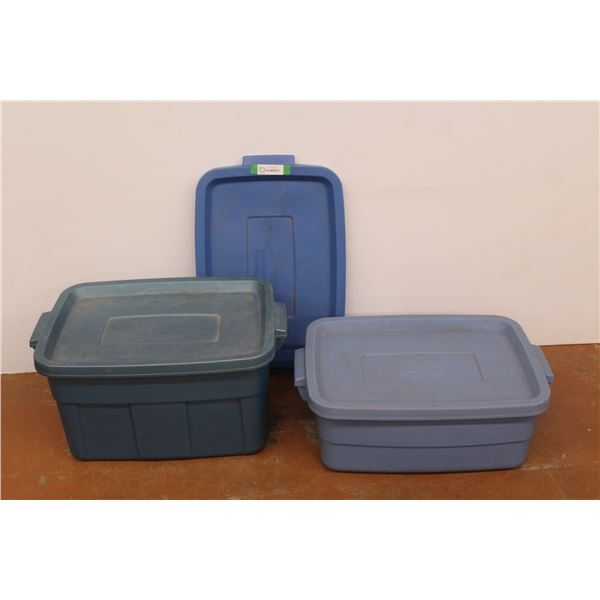 *(2) Rubbermaid Totes w/3 Lids