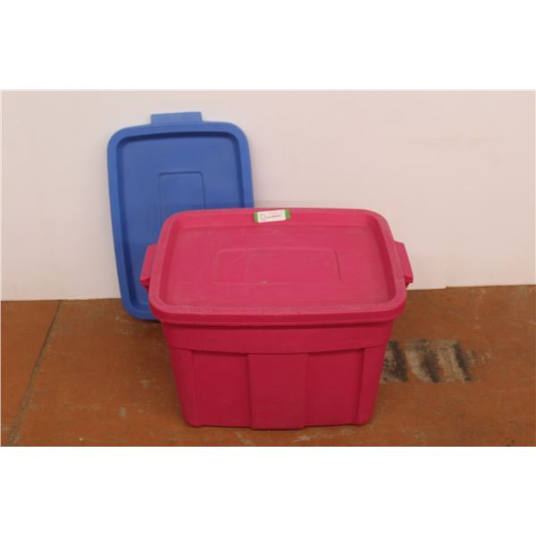 *(1) Rubbermaid Tote w/2 Lids